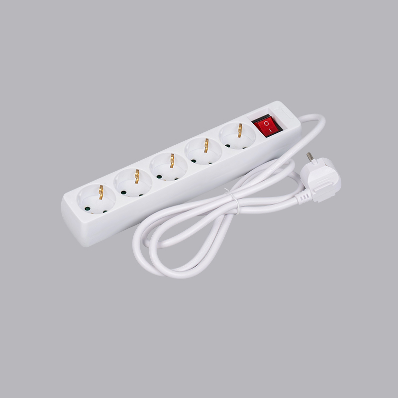 LOB-05K รางปลั๊กไฟสี่เหลี่ยม 5 ทิศทางแบบเยอรมัน พร้อมสวิตซ์ Multi-Socket