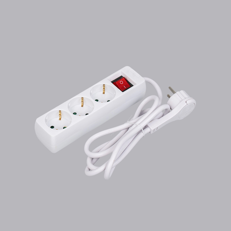 LOB-03KL รางปลั๊กไฟ 3 ทาง ทรงสี่เหลี่ยม แบบเยอรมัน พร้อมแหวนดึงและสวิตซ์ Multi-Socket